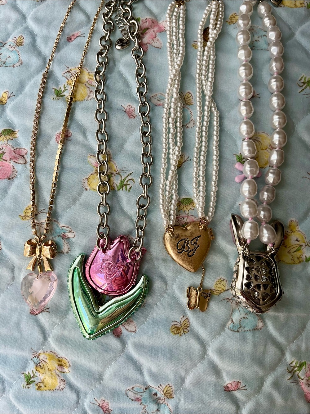 Betsey Johnson Necklace Set - Picture 2 of 4